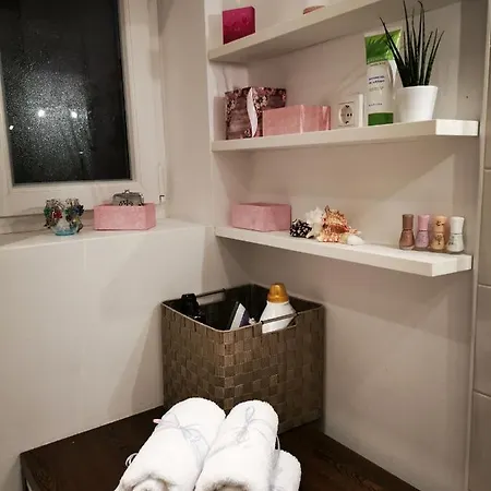 Cozy Place, Best Location, Wifi, Free Parking, Netflix... Liubliana
